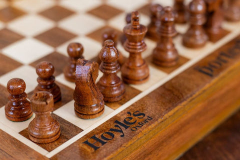 Travel chess sets