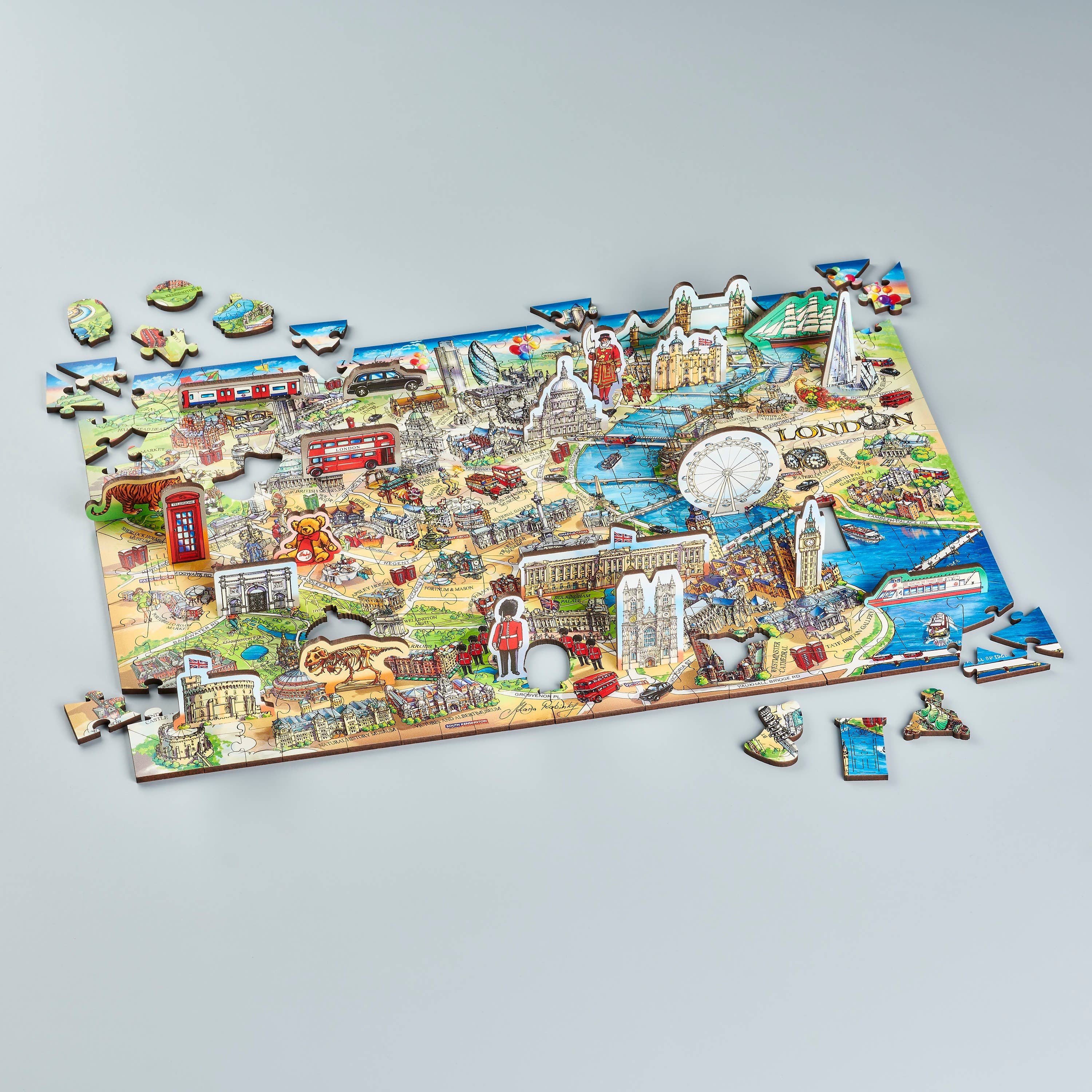 London Landmarks Map - With 21 stand-up pieces: 250 large pieces with 21 stand up pieces - Wentworth jigsaw puzzle