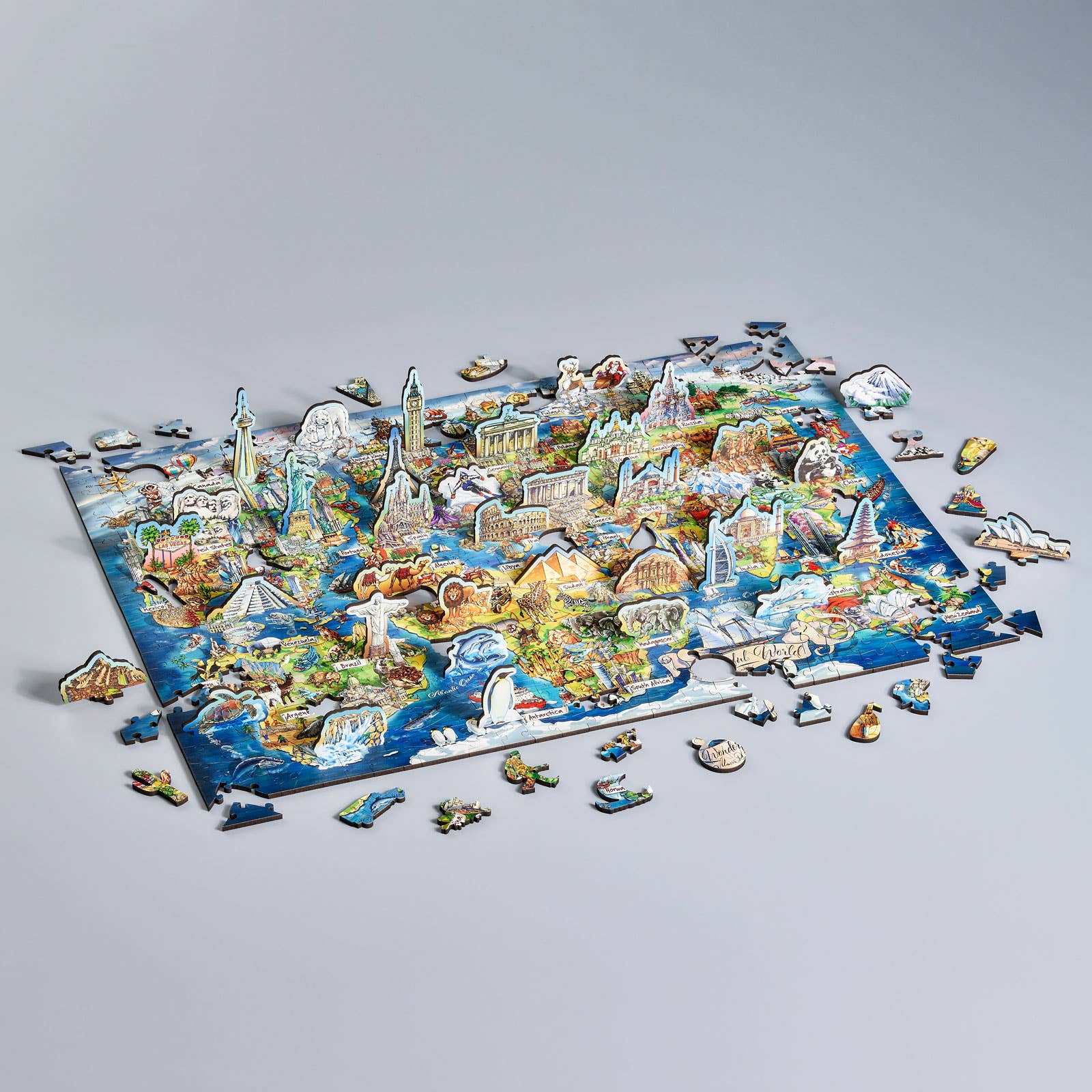 Wonderful World Map jigsaw puzzle (600 large pieces with 36 stand-up pieces)