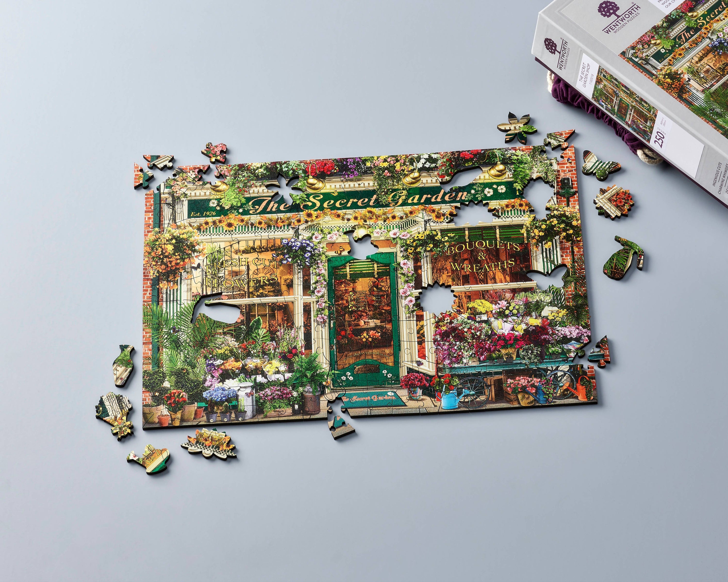 The Secret Garden Shop: 250 pieces