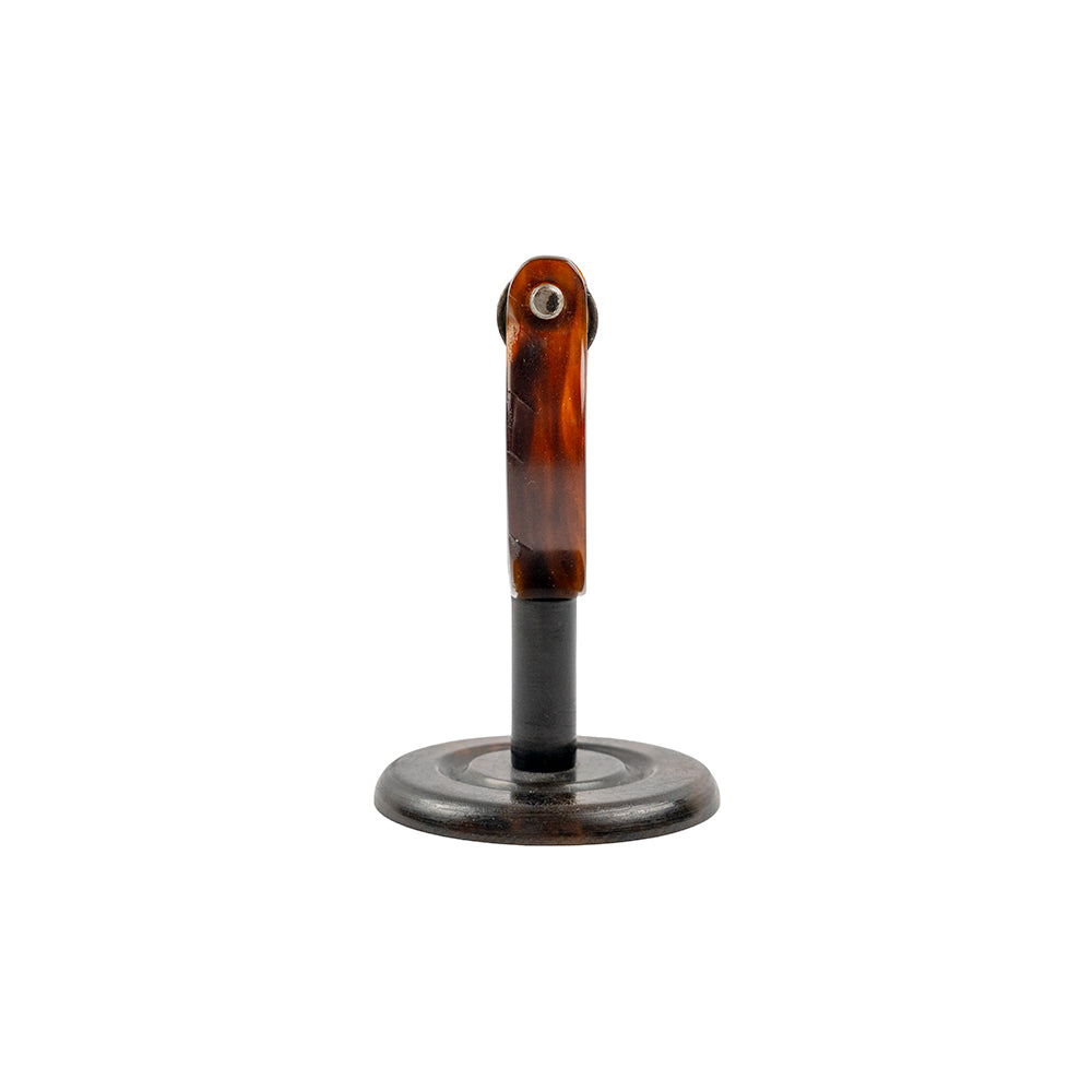 Bakelite tortoise shell trump marker - 1930s