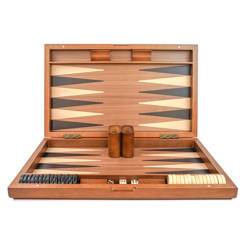Berlin folding backgammon set: Walnut veneer