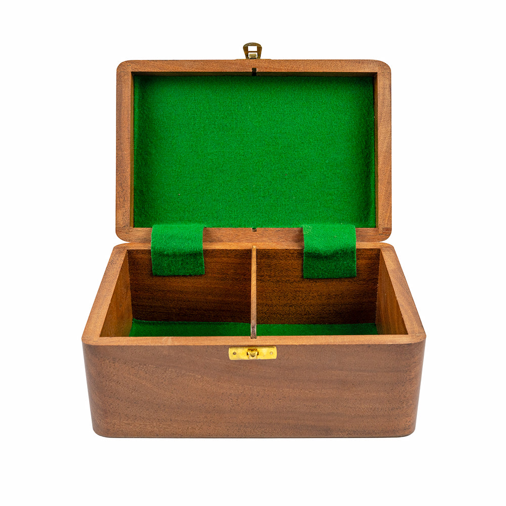 St Antony's chess pieces: Staunton style in double-weighted acacia and boxwood