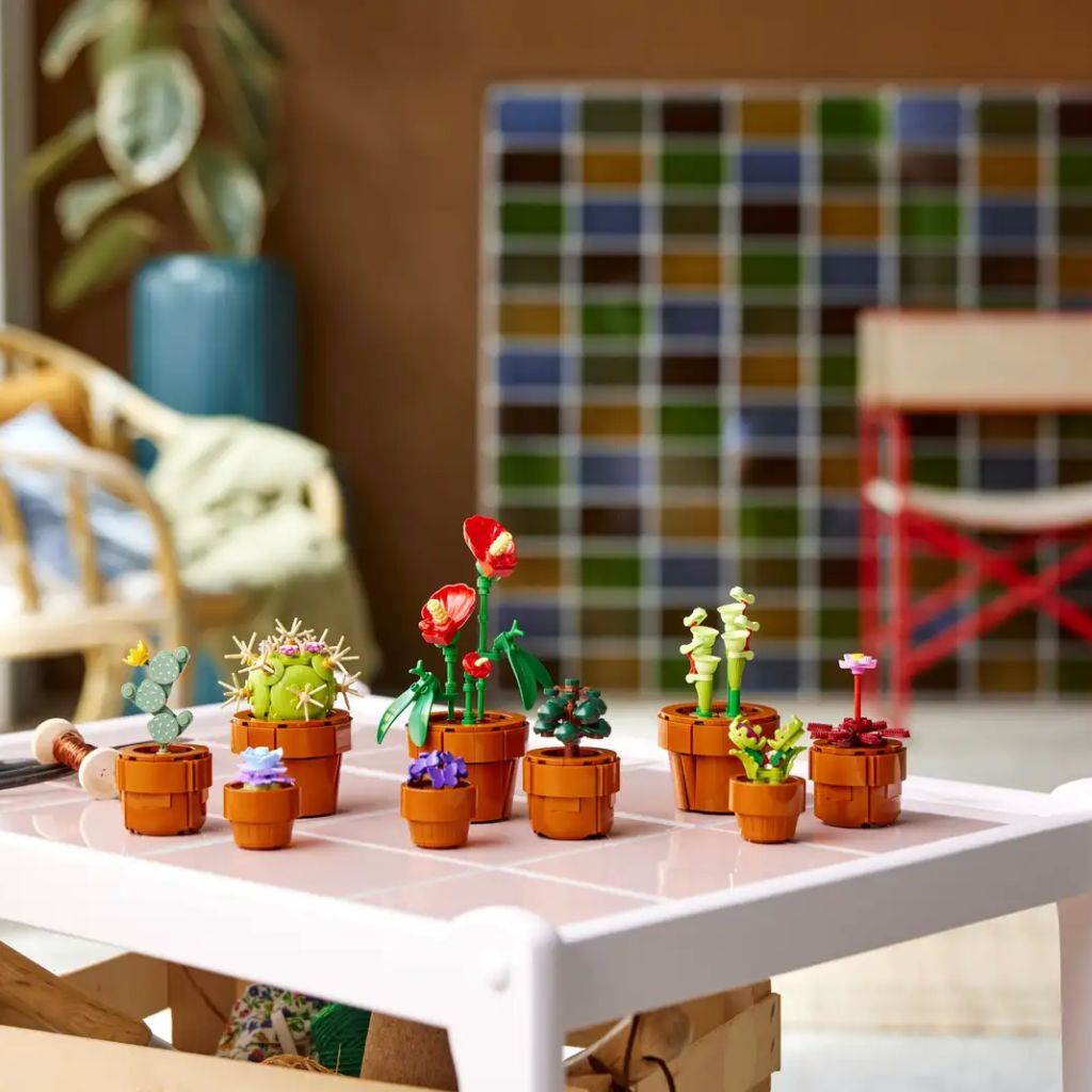 LEGO Tiny Plants (10329)