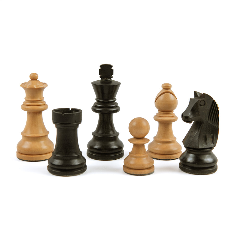 Marston chess pieces: Staunton style in double-weighted natural and black boxwood