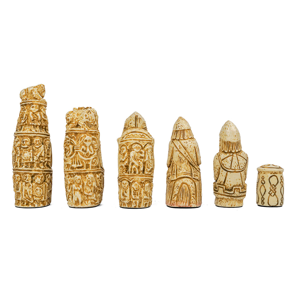 Medieval chess pieces: Cardinal red