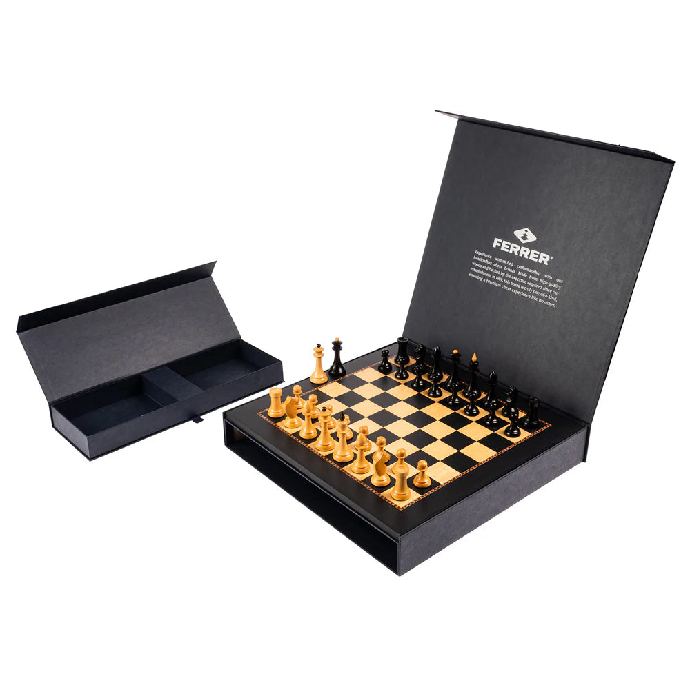Queen's Gambit Official chess set