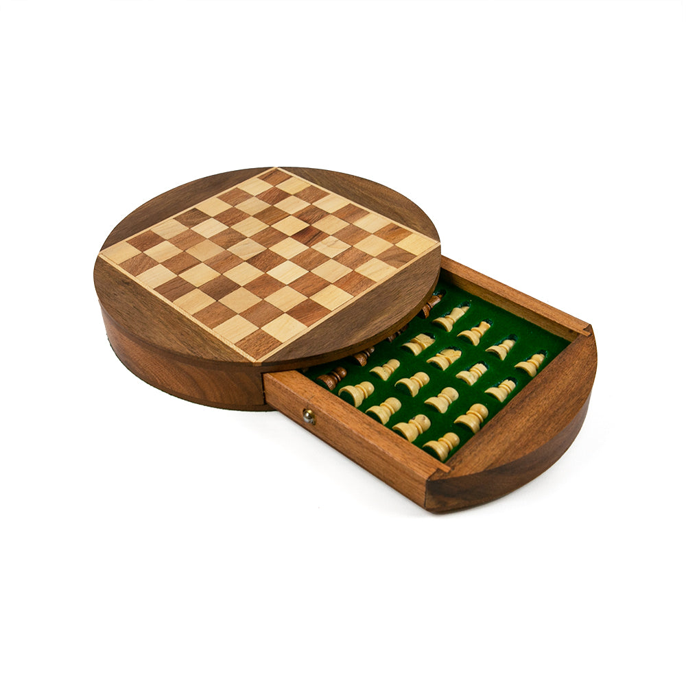 Cambridge magnetic chess set with round board and drawer