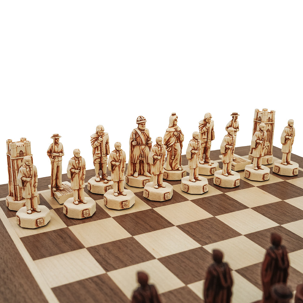 Oxbridge chess pieces