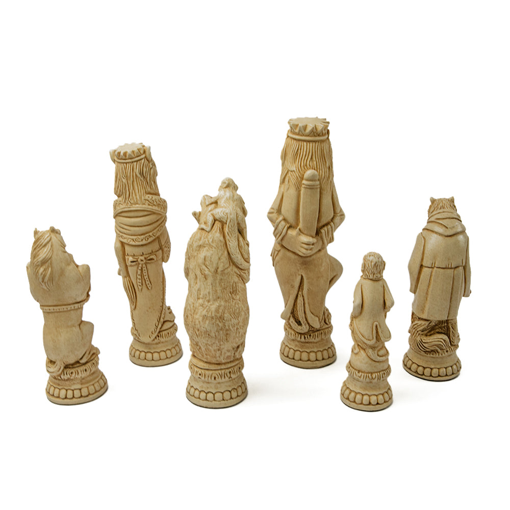 Reynard the Fox chess pieces