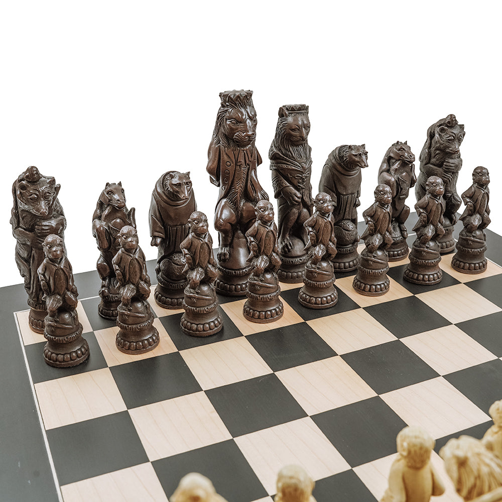 Reynard the Fox chess pieces