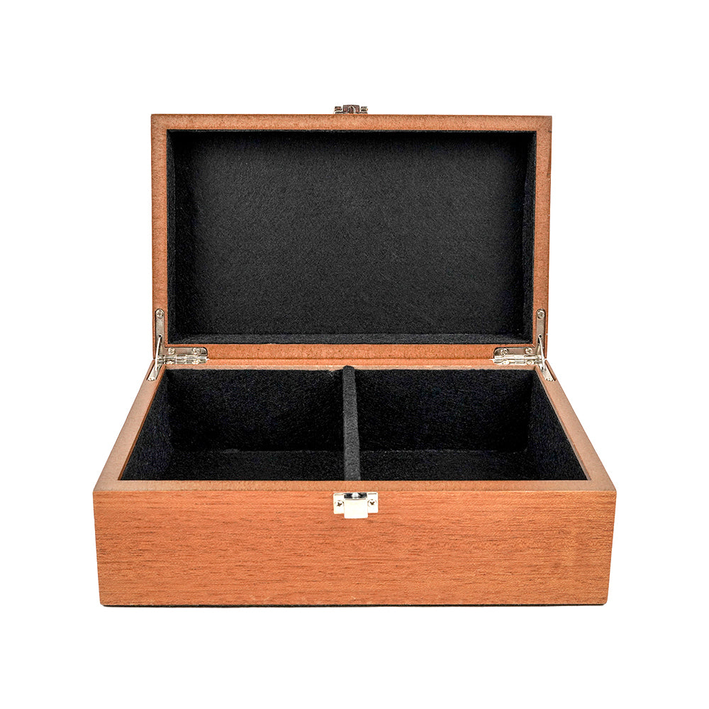 Sapele veneer chess box