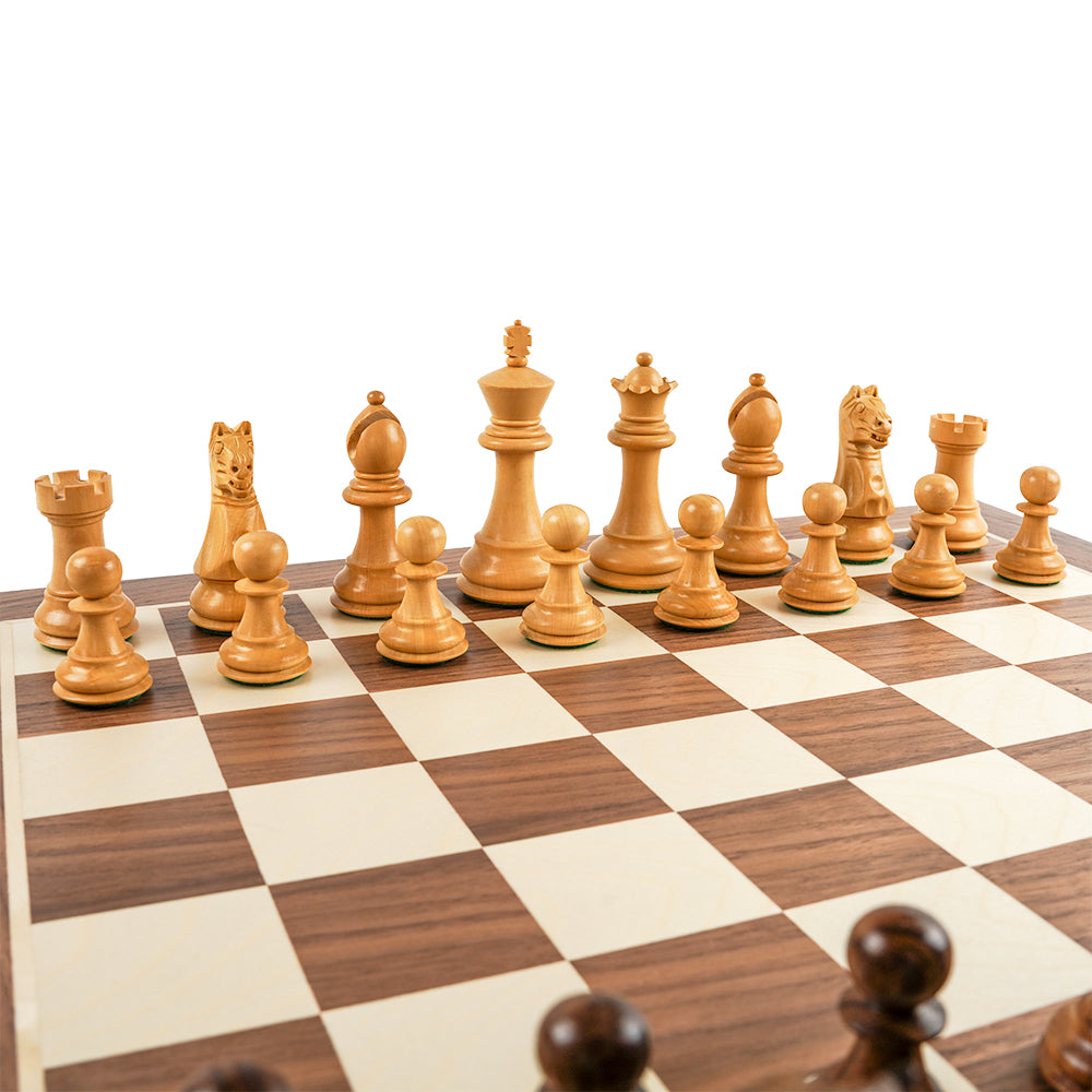 St Antony's chess pieces: Staunton style in double-weighted acacia and boxwood